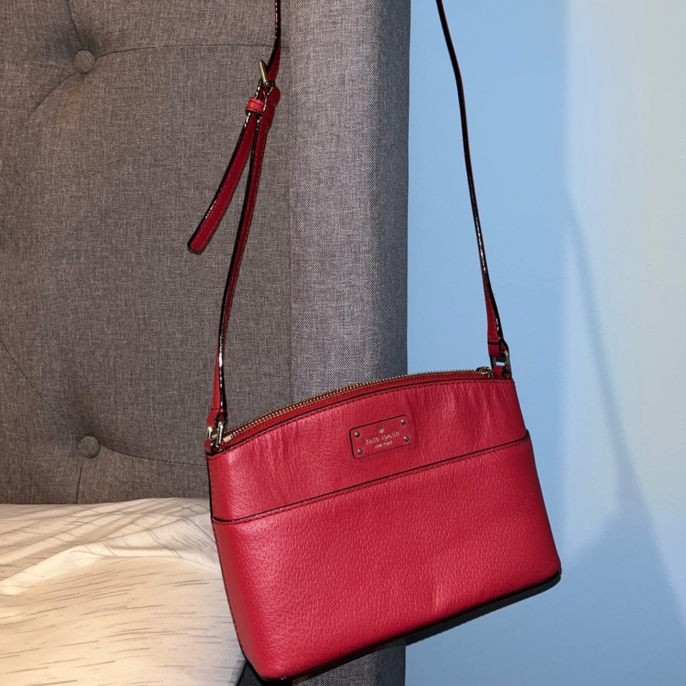 Red Kate Spade crossbody purse